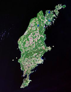 240px-Gotland_Landsat2000.jpg