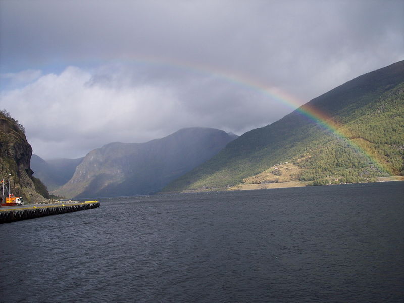 800px-Norway-_Fjord_on_a_rainy_day.jpg